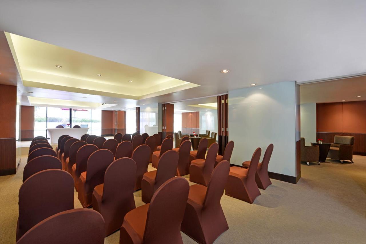 Belaire Bangkok Sukhumvit Otel Dış mekan fotoğraf